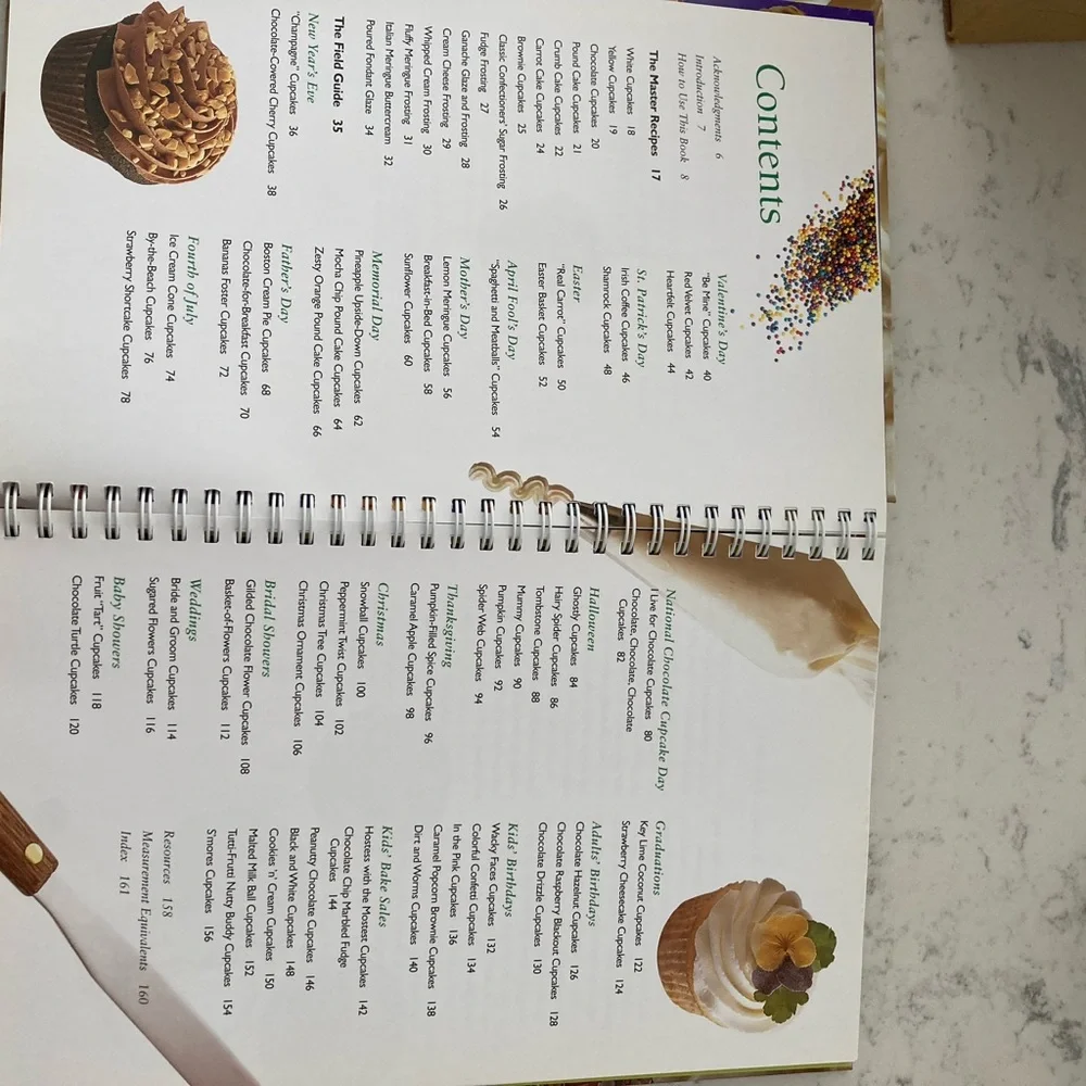 Cupcake and sweet 🍩 treats cookbooks